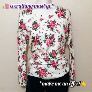 🌹Pink Rose Patterned White Sweater